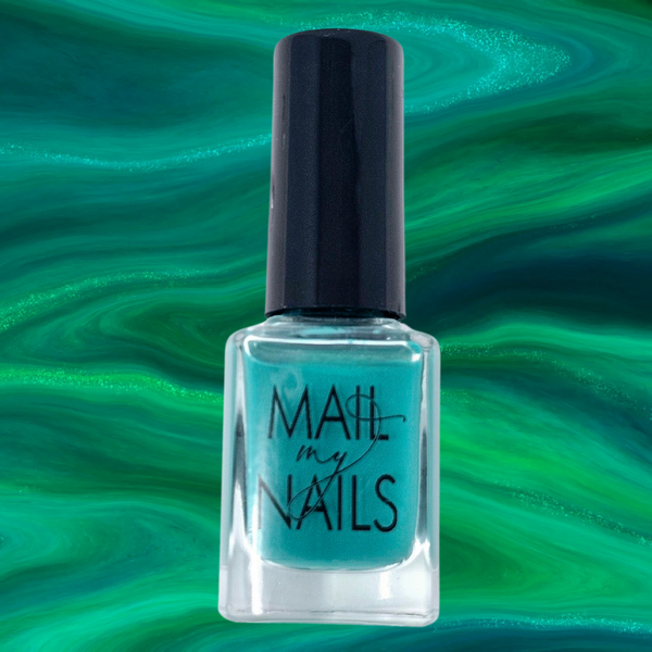 Photo of Emerald Green nail polish by MAIL MY NAILS - City of Oz.